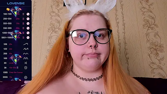 Snapshot of Crow_Diam0nd chatting on February 3, 8:58 pm Crow Diam0nd online show from February 3, 8:58 pm