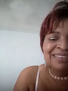 Snapshot of _violetta_- chatting on February 20, 12:30 am violetta - online show from February 20, 12:30 am