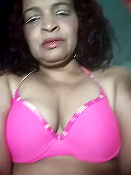 Snapshot of _violetta_- chatting on February 21, 12:49 am violetta - online show from February 21, 12:49 am