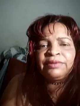 Snapshot of _violetta_- chatting on February 24, 7:41 pm violetta - online show from February 24, 7:41 pm