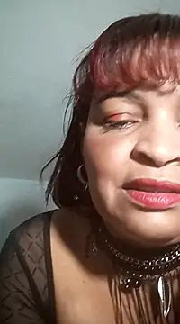 Snapshot of _violetta_- chatting on February 27, 2:10 pm violetta - online show from February 27, 2:10 pm