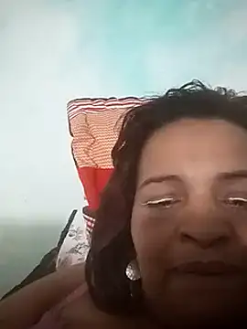 Snapshot of _violetta_- chatting on March 3, 3:41 am violetta - online show from March 3, 3:41 am