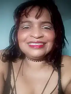 Snapshot of _violetta_- chatting on March 23, 12:36 am violetta - online show from March 23, 12:36 am