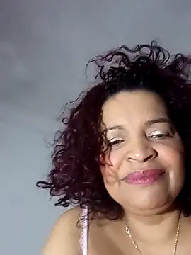Snapshot of _violetta_- chatting on October 19, 11:33 am violetta - online show from October 19, 11:33 am