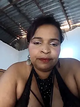 Snapshot of _violetta_- chatting on May 3, 10:38 pm violetta - online show from May 3, 10:38 pm