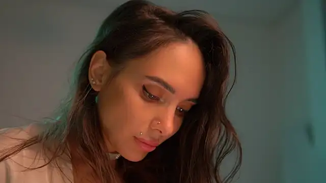 Snapshot of Mila_May_ chatting on September 14, 5:12 pm Mila May online show from September 14, 5:12 pm