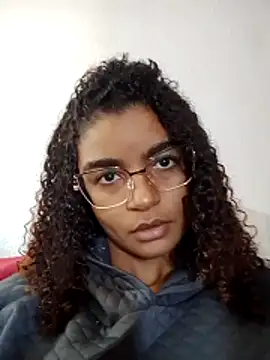Snapshot of Emanuelle_manu chatting on May 13, 1:30 pm Emanuelle manu online show from May 13, 1:30 pm