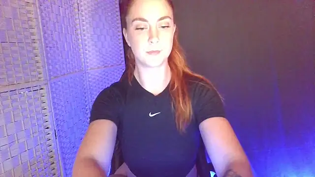 Snapshot of KayleyxEmily chatting on October 15, 8:09 pm KayleyxEmily online show from October 15, 8:09 pm