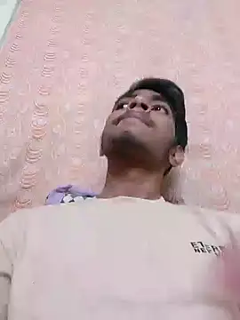 Snapshot of biggboyzz chatting on January 14, 9:13 am biggboyzz online show from January 14, 9:13 am