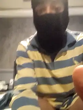 Snapshot of motoboysafd chatting on September 26, 5:11 am motoboysafd online show from September 26, 5:11 am