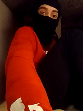 Snapshot of motoboysafd chatting on October 21, 7:53 am motoboysafd online show from October 21, 7:53 am