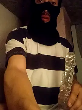 Snapshot of motoboysafd chatting on October 23, 7:51 am motoboysafd online show from October 23, 7:51 am