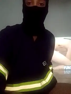 Snapshot of motoboysafd chatting on December 3, 5:15 am motoboysafd online show from December 3, 5:15 am