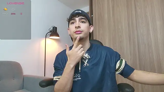 zenn rush1 online show from February 17, 1:32 pm