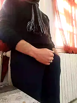 Snapshot of momoh chatting on January 21, 9:46 am momoh online show from January 21, 9:46 am