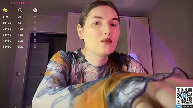 Maria Bowie online show from April 24, 5:10 am