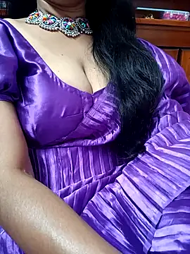 Snapshot of amala_ss chatting on January 7, 7:20 am amala ss online show from January 7, 7:20 am