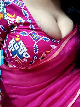 Snapshot of amala_ss chatting on January 11, 11:12 am amala ss online show from January 11, 11:12 am