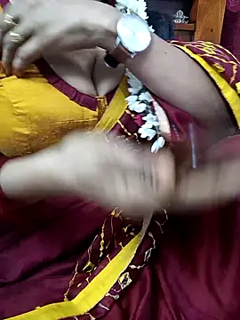 Snapshot of amala_ss chatting on January 21, 1:43 pm amala ss online show from January 21, 1:43 pm