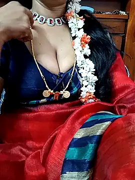 Snapshot of amala_ss chatting on February 1, 4:46 am amala ss online show from February 1, 4:46 am