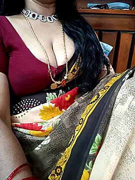 Snapshot of amala_ss chatting on February 16, 2:10 pm amala ss online show from February 16, 2:10 pm