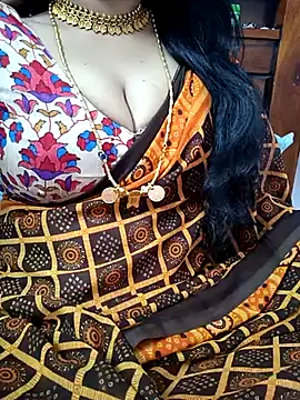 Snapshot of amala_ss chatting on February 27, 7:55 am amala ss online show from February 27, 7:55 am