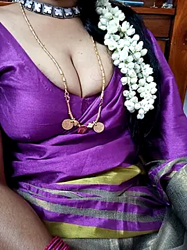 Snapshot of amala_ss chatting on March 7, 2:23 pm amala ss online show from March 7, 2:23 pm