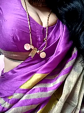 Snapshot of amala_ss chatting on November 4, 7:29 am amala ss online show from November 4, 7:29 am