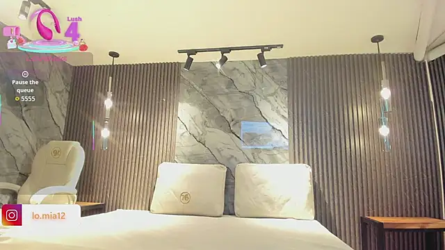 julietha taylor online show from June 18, 9:14 am