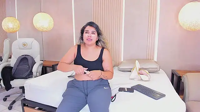 julietha taylor online show from July 6, 3:03 am