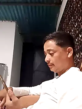 isacalejandroo online show from February 25, 4:57 am