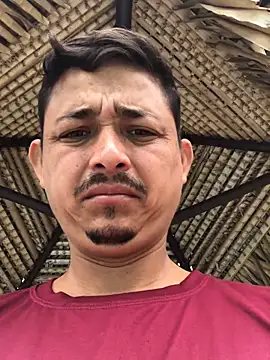 isacalejandroo online show from March 11, 1:06 pm