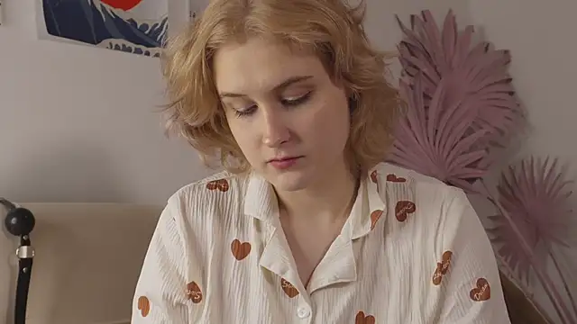 tiffannyjons online show from March 12, 5:07 pm