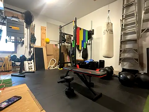 Snapshot of MissSwitch chatting on December 4, 6:28 pm MissSwitch online show from December 4, 6:28 pm