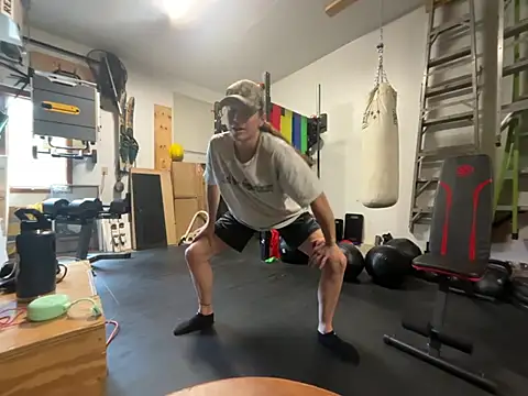 Snapshot of MissSwitch chatting on December 12, 5:37 pm MissSwitch online show from December 12, 5:37 pm