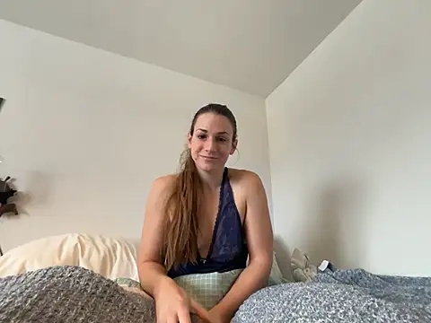 Snapshot of MissSwitch chatting on January 10, 1:31 pm MissSwitch online show from January 10, 1:31 pm