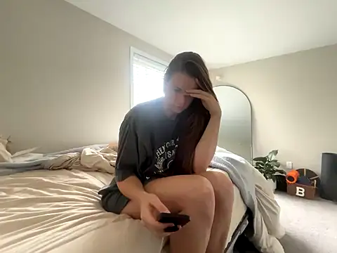 Snapshot of MissSwitch chatting on October 7, 2:03 pm MissSwitch online show from October 7, 2:03 pm