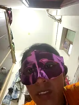 Snapshot of HotRiyacpl chatting on October 30, 5:31 am HotRiyacpl online show from October 30, 5:31 am