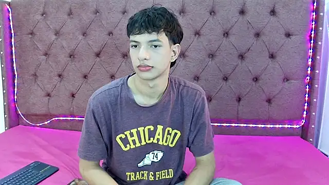 boys yourparty online show from December 29, 1:38 pm