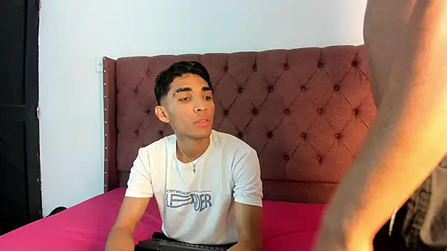 boys yourparty online show from September 24, 1:03 pm