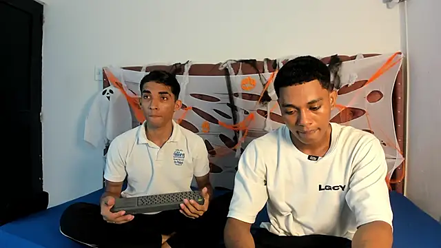 boys yourparty online show from October 22, 1:11 pm