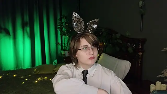 Funny bunnyy online show from January 10, 4:51 pm
