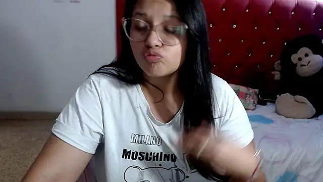 Snapshot of angel_barbie_1 chatting on July 6, 5:15 pm angel barbie 1 online show from July 6, 5:15 pm