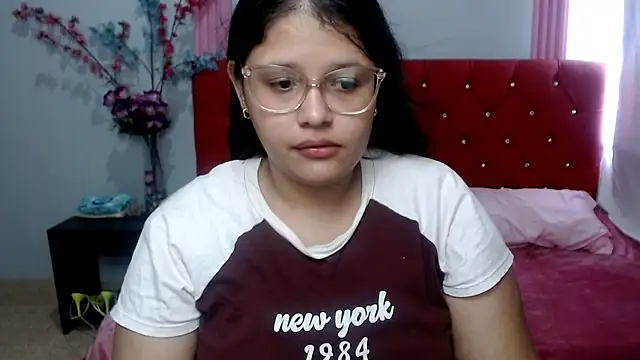 Snapshot of angel_barbie_1 chatting on July 27, 2:46 pm angel barbie 1 online show from July 27, 2:46 pm