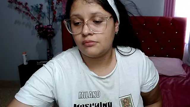 Snapshot of angel_barbie_1 chatting on July 28, 8:52 pm angel barbie 1 online show from July 28, 8:52 pm