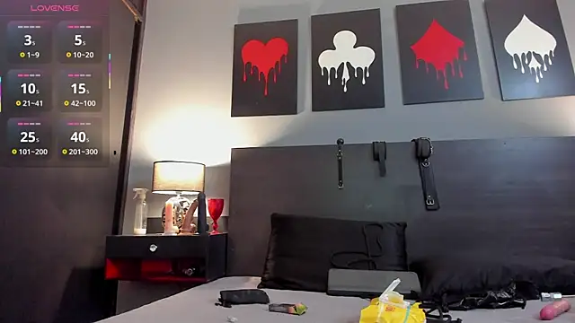 Snapshot of Samantha_Mouret chatting on December 18, 5:19 pm Samantha Mouret online show from December 18, 5:19 pm