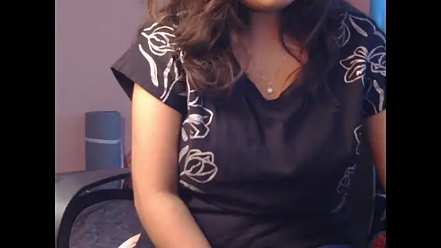Snapshot of AngelLiza69 chatting on February 13, 10:34 am AngelLiza69 online show from February 13, 10:34 am