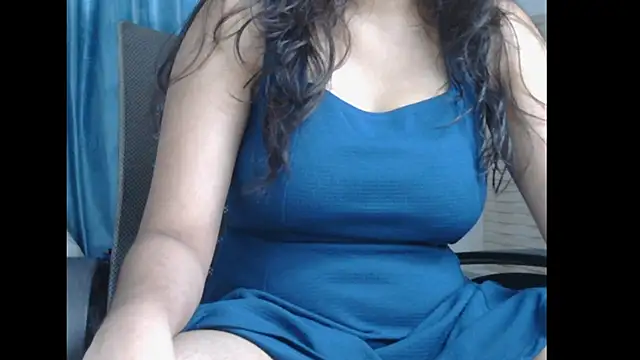 Snapshot of AngelLiza69 chatting on September 16, 10:27 am AngelLiza69 online show from September 16, 10:27 am
