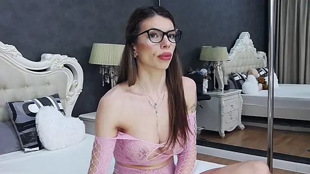 LaraDivine online show from March 15, 7:47 am