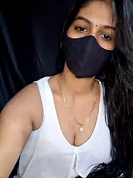 Snapshot of Garima_G chatting on December 5, 11:49 am Garima G online show from December 5, 11:49 am
